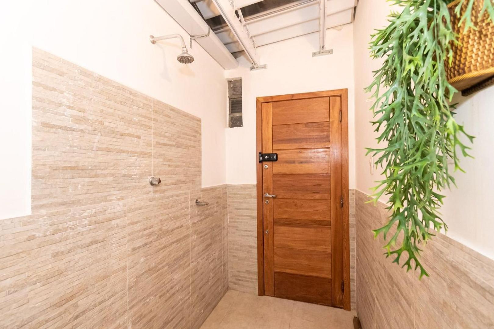 3qtos A 330m Da De Copacabana | Re 253/103 Apartamento