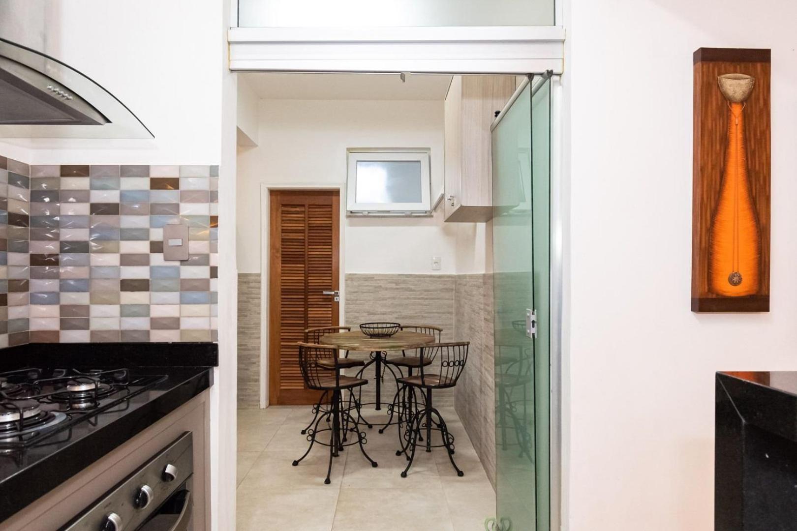 Apartamento 3qtos A 330m Da De Copacabana | Re 253/103 Rio de Janeiro
