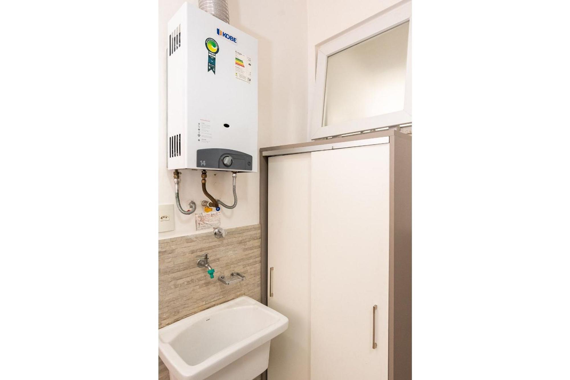 Apartamento 3qtos A 330m Da De Copacabana | Re 253/103 Rio de Janeiro